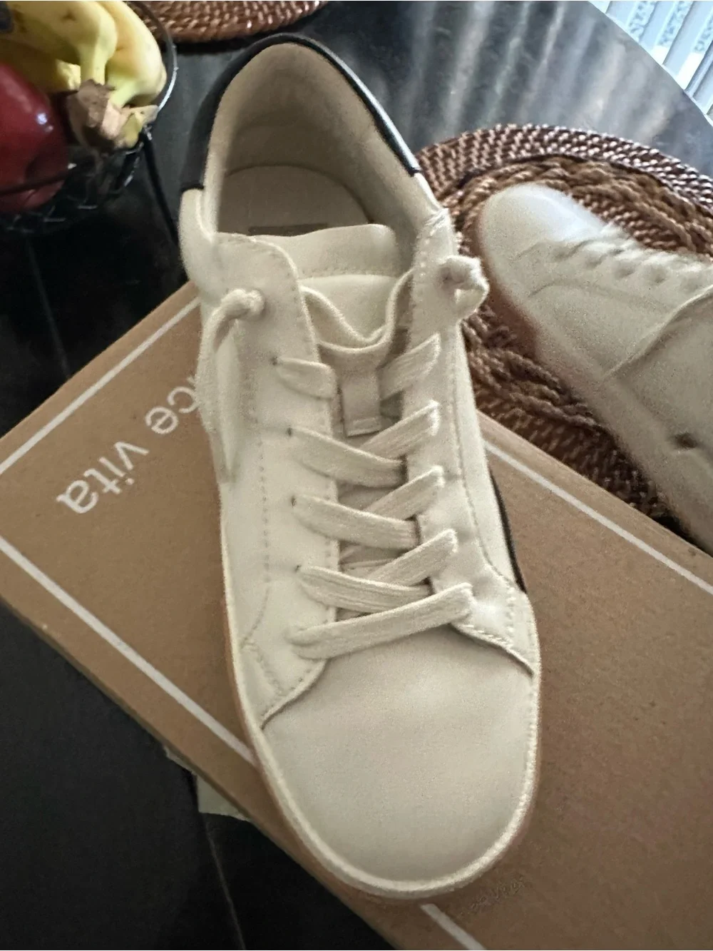 Dolce Vita Cream Leather Low-Top Lace-Up Sneakers
